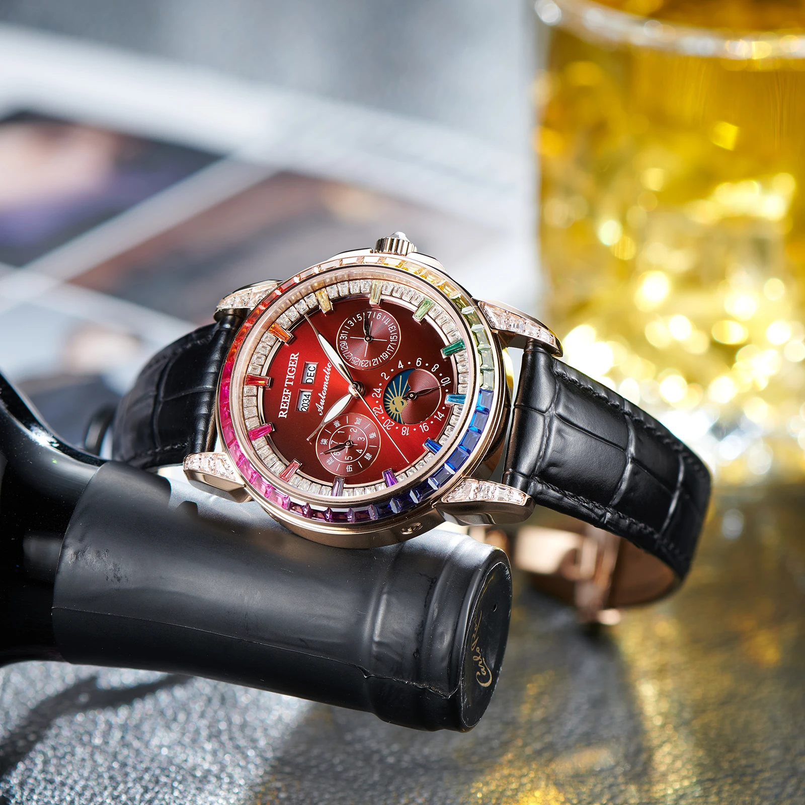 Reef Tiger Men's Multifunction Moonphase Automatic Watch Rose Gold Rainbow Diamond Bezel Leather Classic Fashion RGA1988