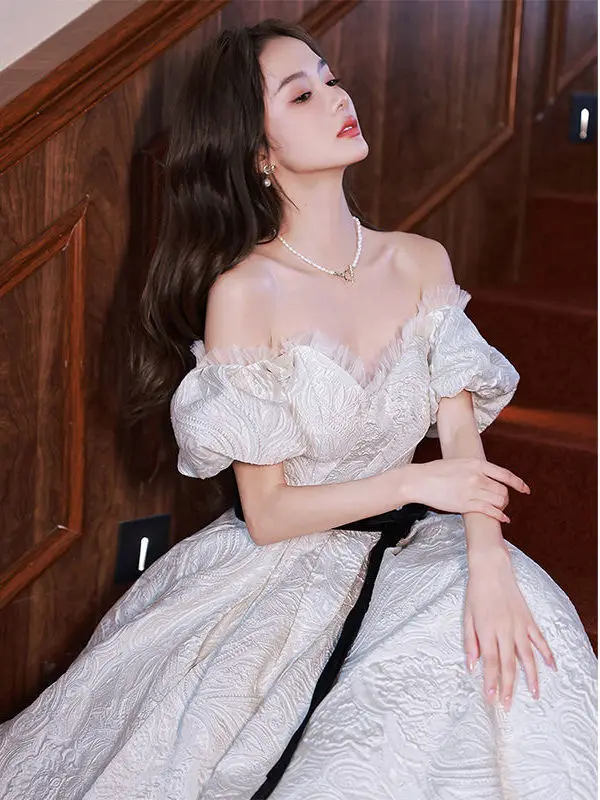

One Shoulder Dress High-end Light Luxury 2025 New Adult Gift Evening Dress Niche Light Fugitive Princess French Petite Costume