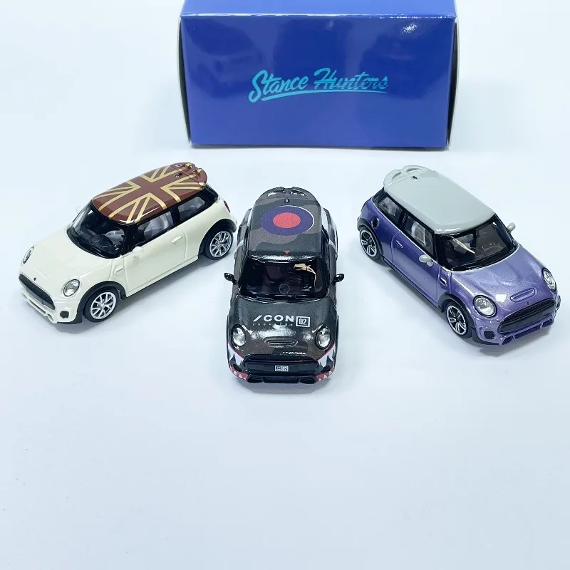 In stock 1:64 MINI Cooper JCW(F56) alloy replica car model, boy toy gift, room collection statue