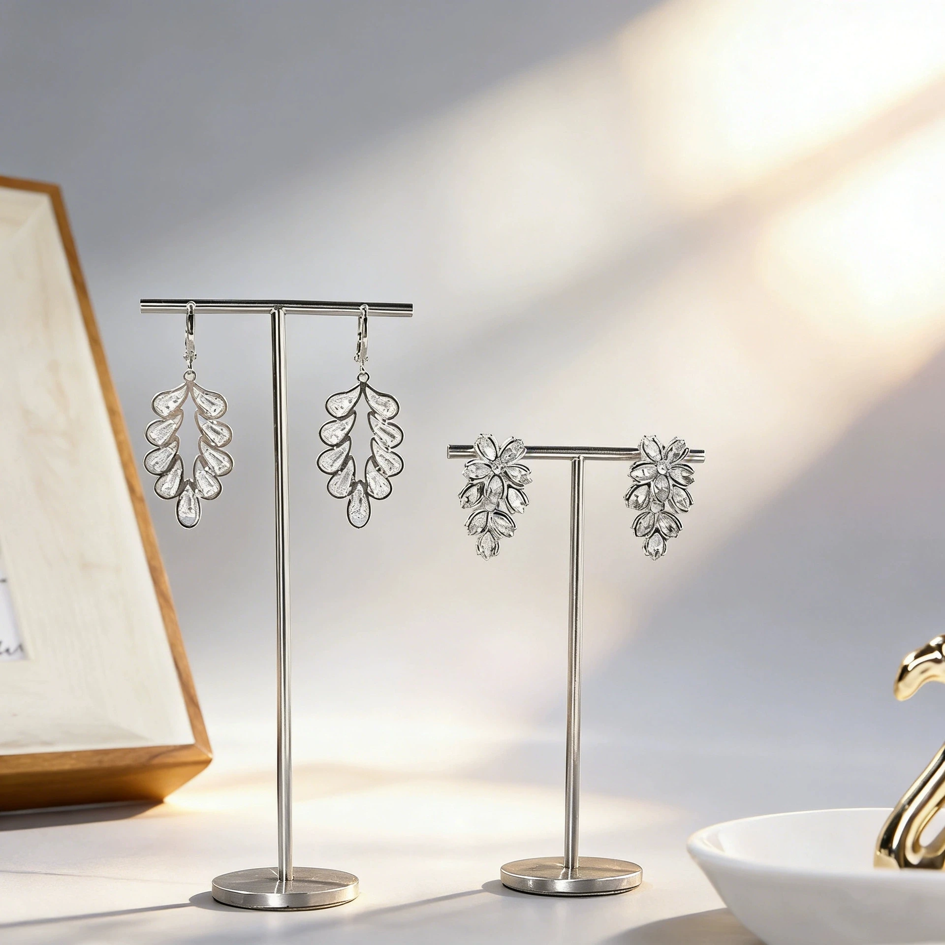 

S/L Fashion Jewelry Rack Metel T Bar Ear Studs Dangle Earrings Rings Display Storage Stand Counter Showcase & Photography Props