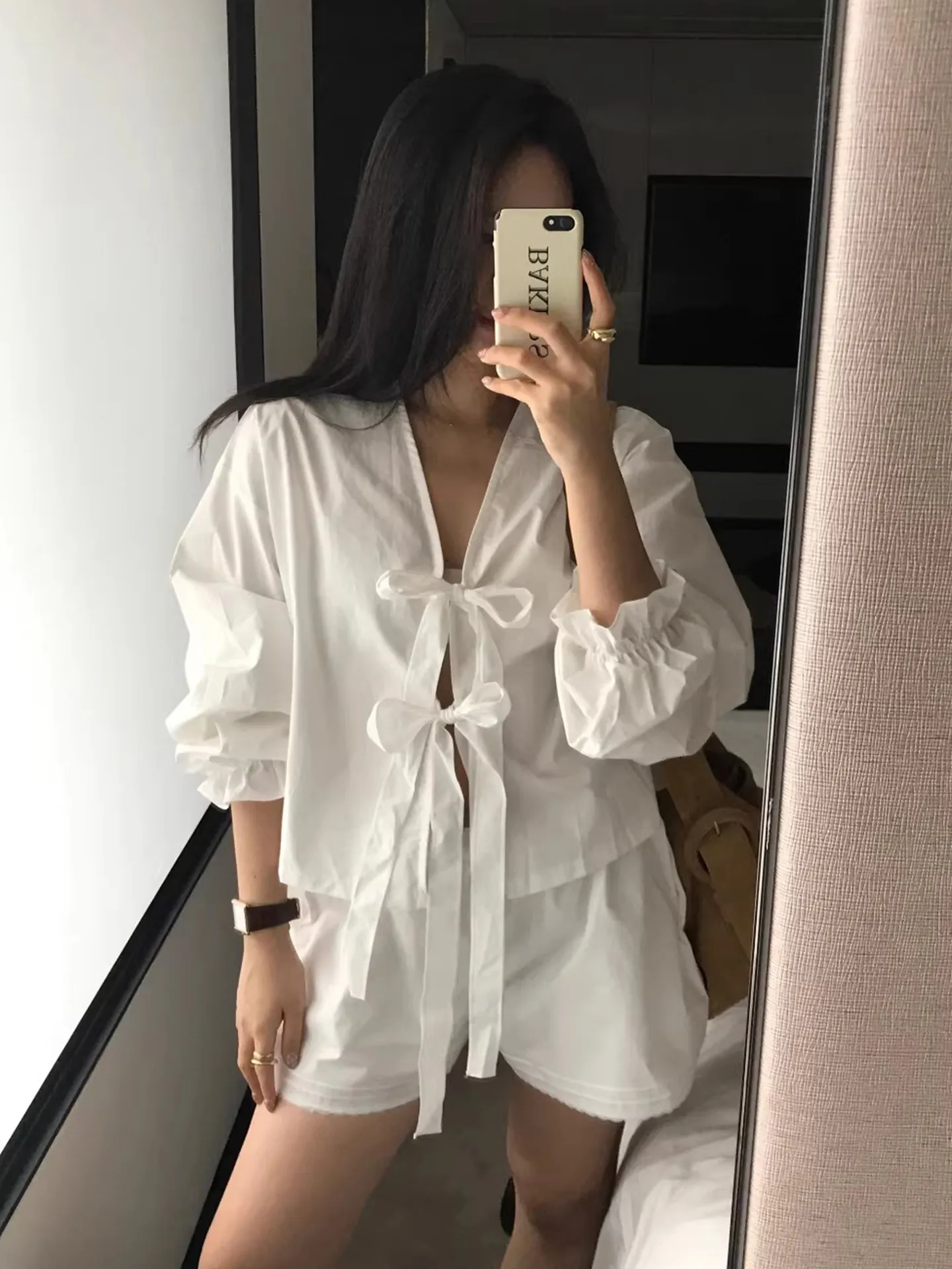 

Clothland Women Sweet White Bow Tie Suit Lace Up Short Sleeve Shirt Mini Shorts Summer Chic Female Two Piece Set TA773