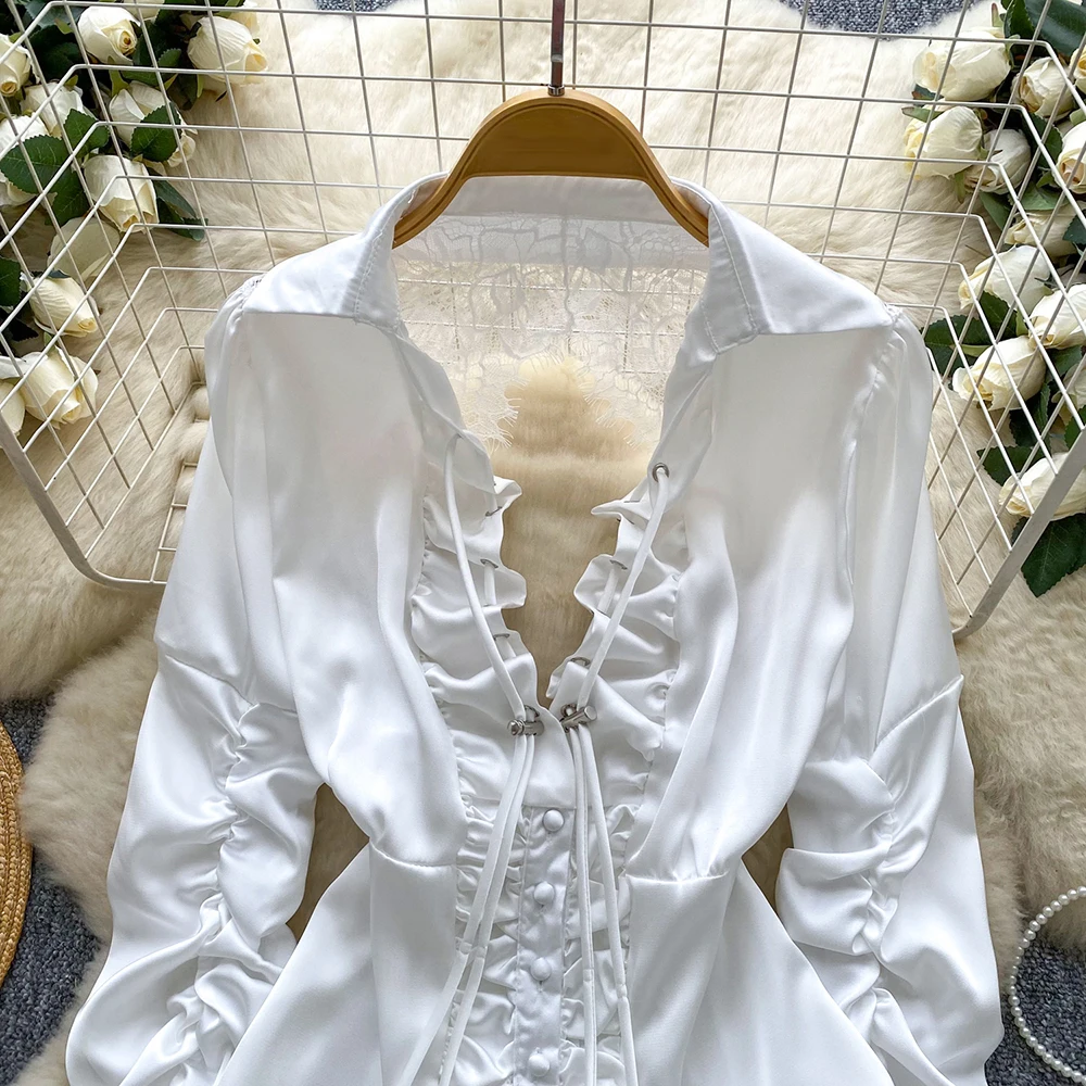 بلوزات متينة على طراز المحكمة العتيق من TWOTWINSTYLE للنساء بياقة على شكل V وأكمام طويلة بدون ظهر مقسمة قمصان مثيرة للسيدات KBL550144 #5