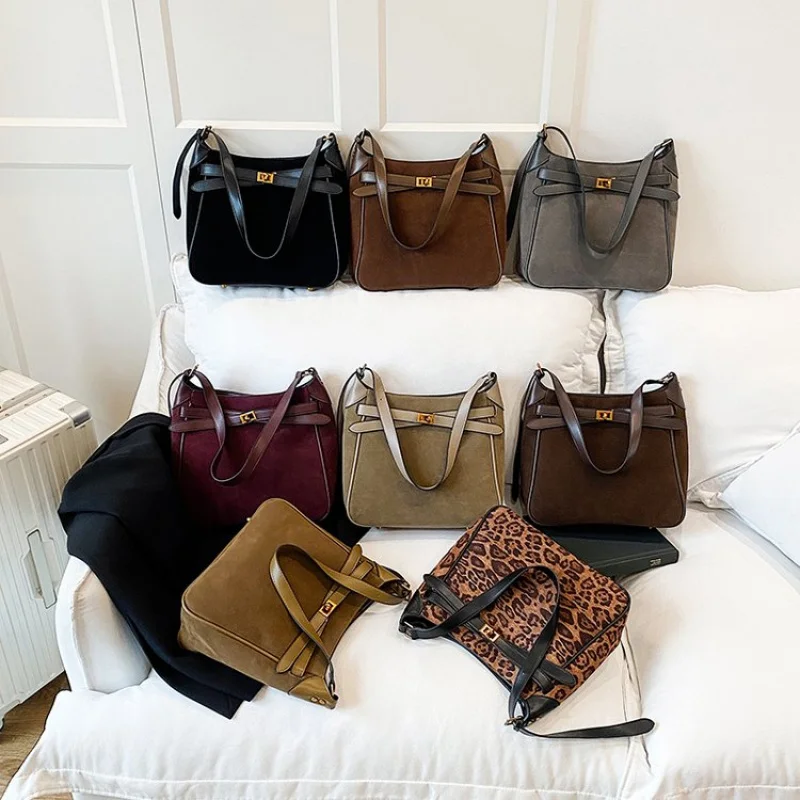 

Fashionable Leather Women's Messenger Bag High-End Luxury Brand Trendy Design Commuter Casual Vintage Daily Bag​