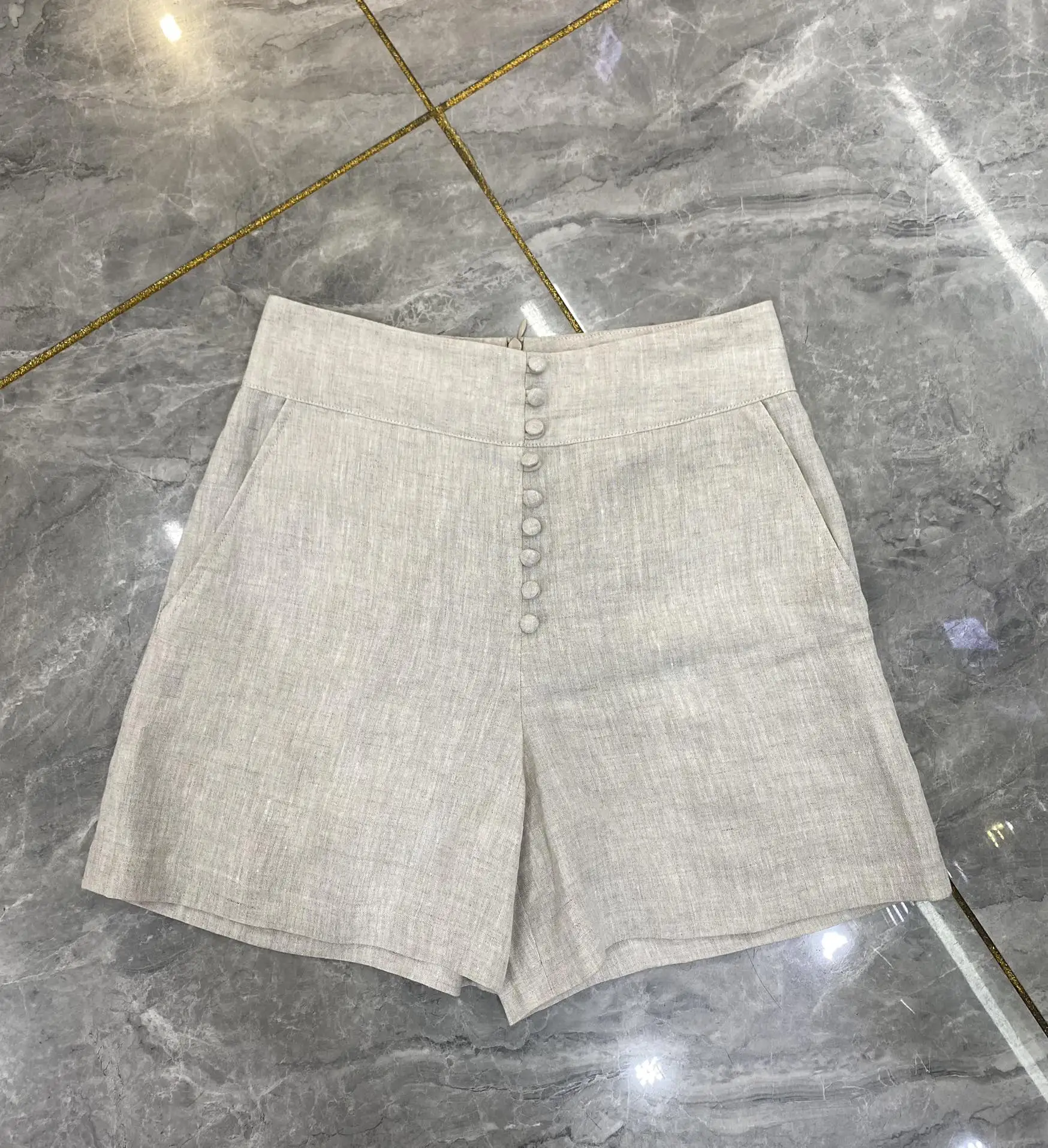 

Женские льняные шорты с украшением на пуговицах, однотонные повседневные женские короткие брюки с высокой талией