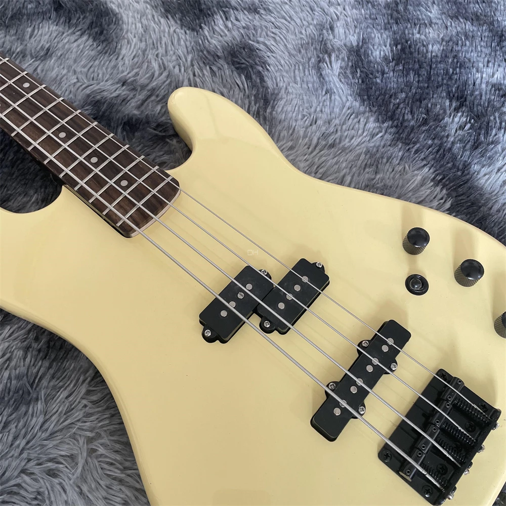 Factory customized high quality electric bass P bass yellow body black neck black accessories