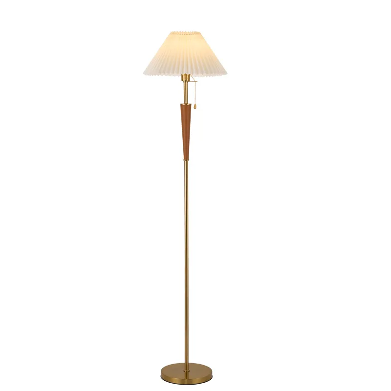 

Medieval floor lamp, walnut color, living room high-end study lamp