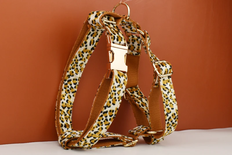 Neu eingetroffen: Personalisiertes Designer-Logo mit Leopardenmuster auf brauner Basis – Weiches Baumwoll-Hundehalsband, Leinen, Geschirr, Kotbeutelhalter, Tier 01 – Detail 8