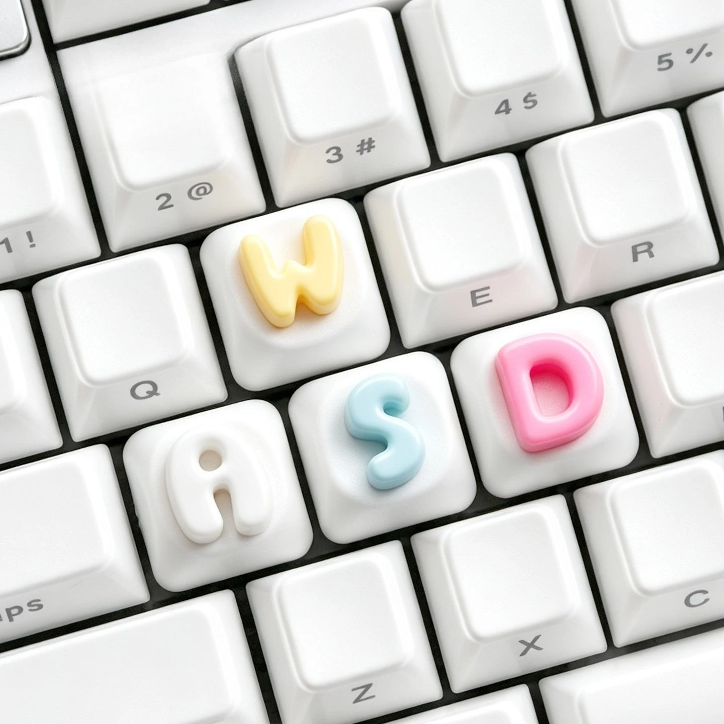 4pcs Multicolor four customized translucent cute exquisite game letters multi-color DIY personalized height increasing keycaps