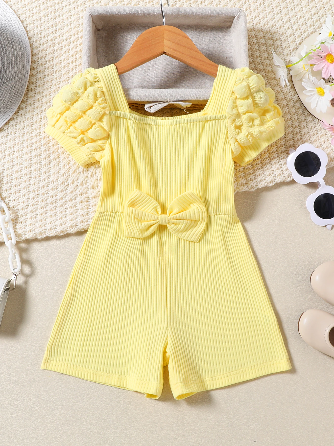 Baby Girl Solid Color Pit Stripe Bubble Sleeve Bow Bodysuit