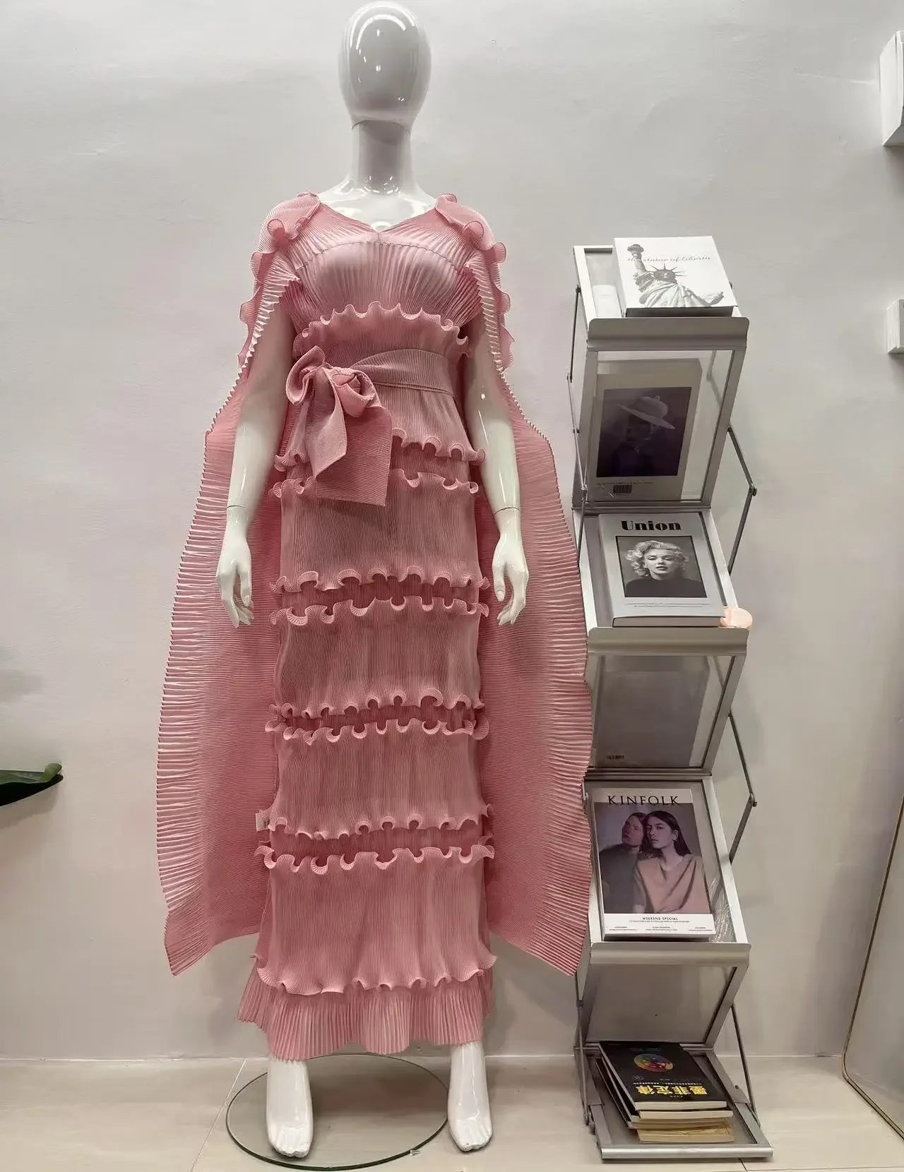 Miyake Solid Color V-neck Pleated French Three-dimensional Fungus Edge Cake Dress Women's Loose Long Dresses 2025 Spring New