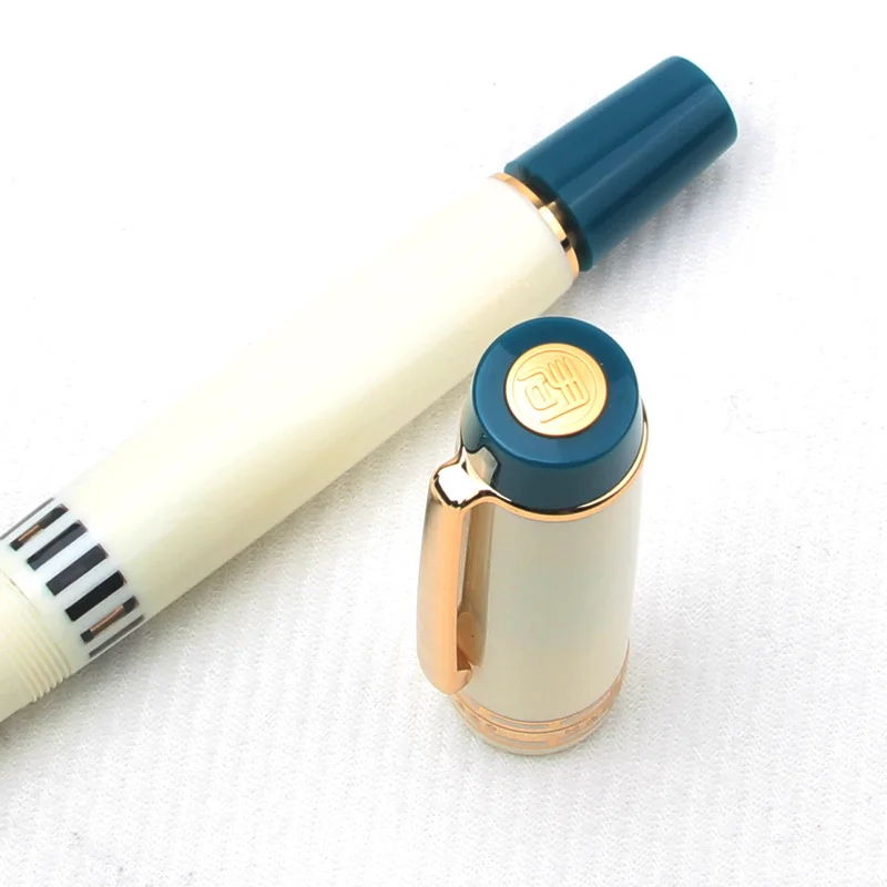 

Перьевая ручка Yongsheng 630 Resin Piston Classique с пером №8 Iraurita EF/F/M/B, с видимым индикатором уровня чернил, завинчивающаяся крышка, большой объем, подарочная упаковка