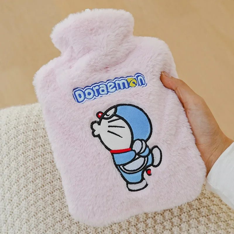 Doraemon bolso cálido Anime felpa botella de agua caliente relleno pequeño portátil estudiante calentador de manos lindo bolsa de agua caliente regalo de cumpleaños