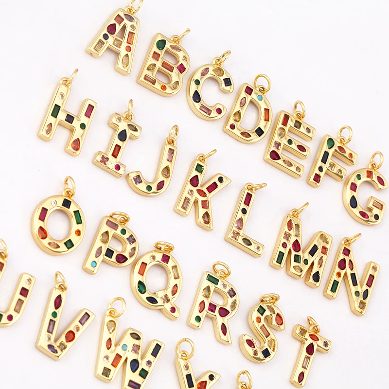Modny, kolorowy wisiorek z cyr – Initial Letter Necklace 18K Gold recenzja i cena