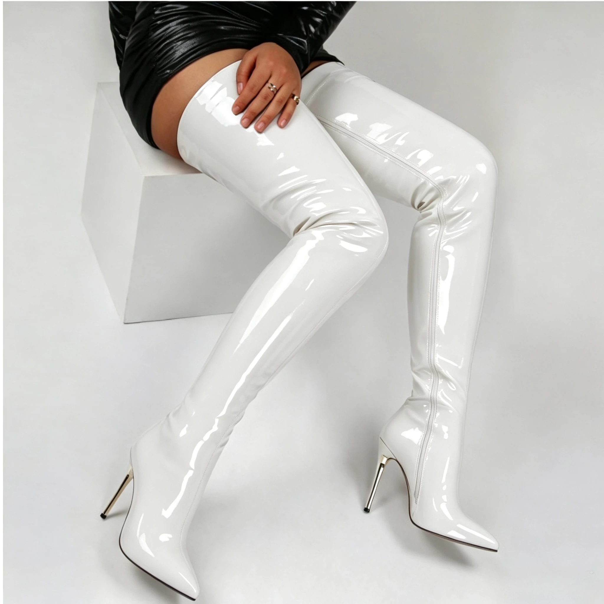 Glänzende Lackleder-Overknee-Stiefel in Übergröße mit superhohen Absätzen, seitlichem Reißverschluss, lange Stiefel, sexy Damen-Pole-Dance-Stiefel
