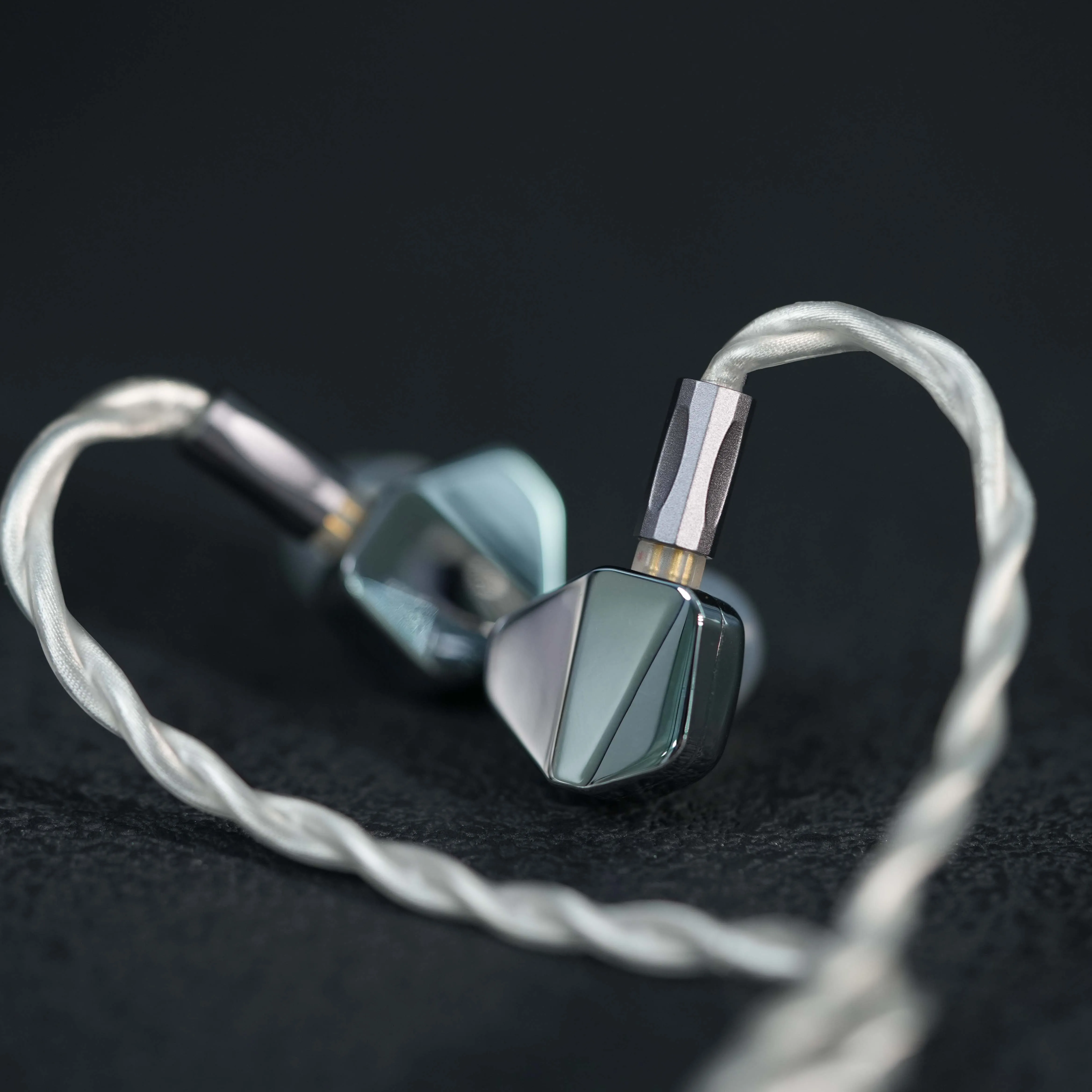 TRKAPLST-30 4-adriges IEM-Kabel mit 4,4 3,5 2,5 mm auf 0,78-poligem MMCX, IE900, TRSDual, 3,5 mm für HIFIMAN FIIO Headsets – Detail 12