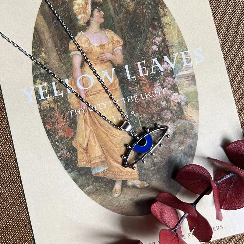 New in high quality Vintage Palace Style Exorcism Eye Necklace Light Luxury Fashion Pendant for Party Wedding Romantic Jewelry