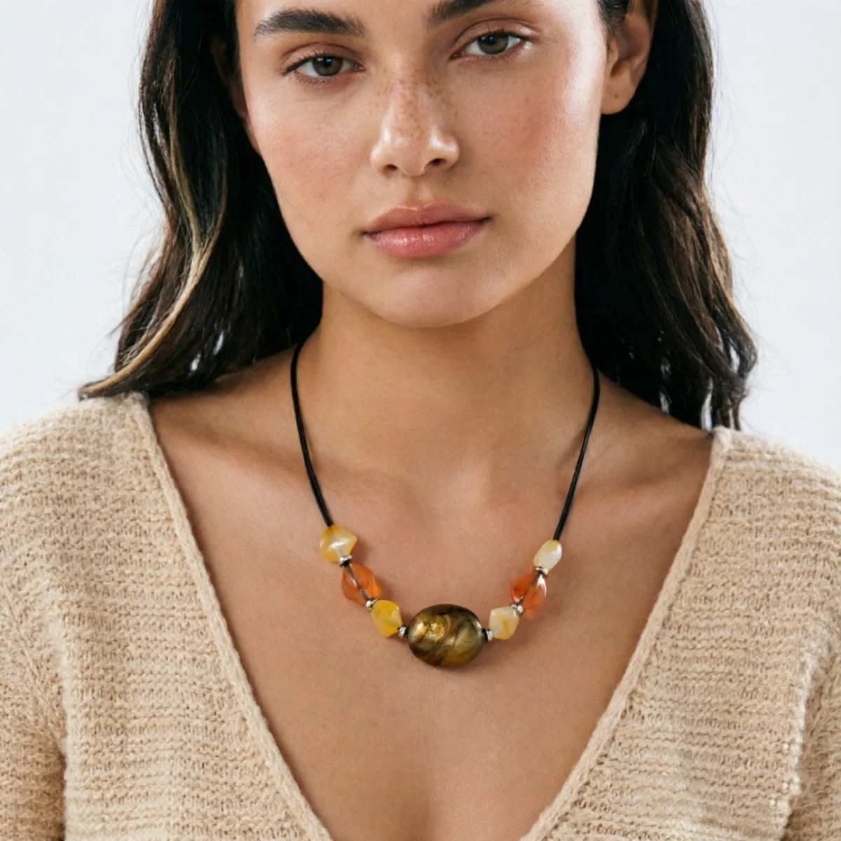 Ästhetische Boho-Halskette mit unregelmäßigen Acrylperlen und schwarzem Seil für Damen und Herren, Retro-Handarbeit, geometrischer Choker, Partyschmuck – Detail 18