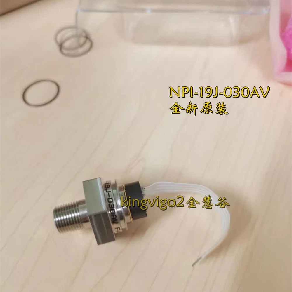 

NPI-19J-030AV Усовершенствованные датчики амфенола