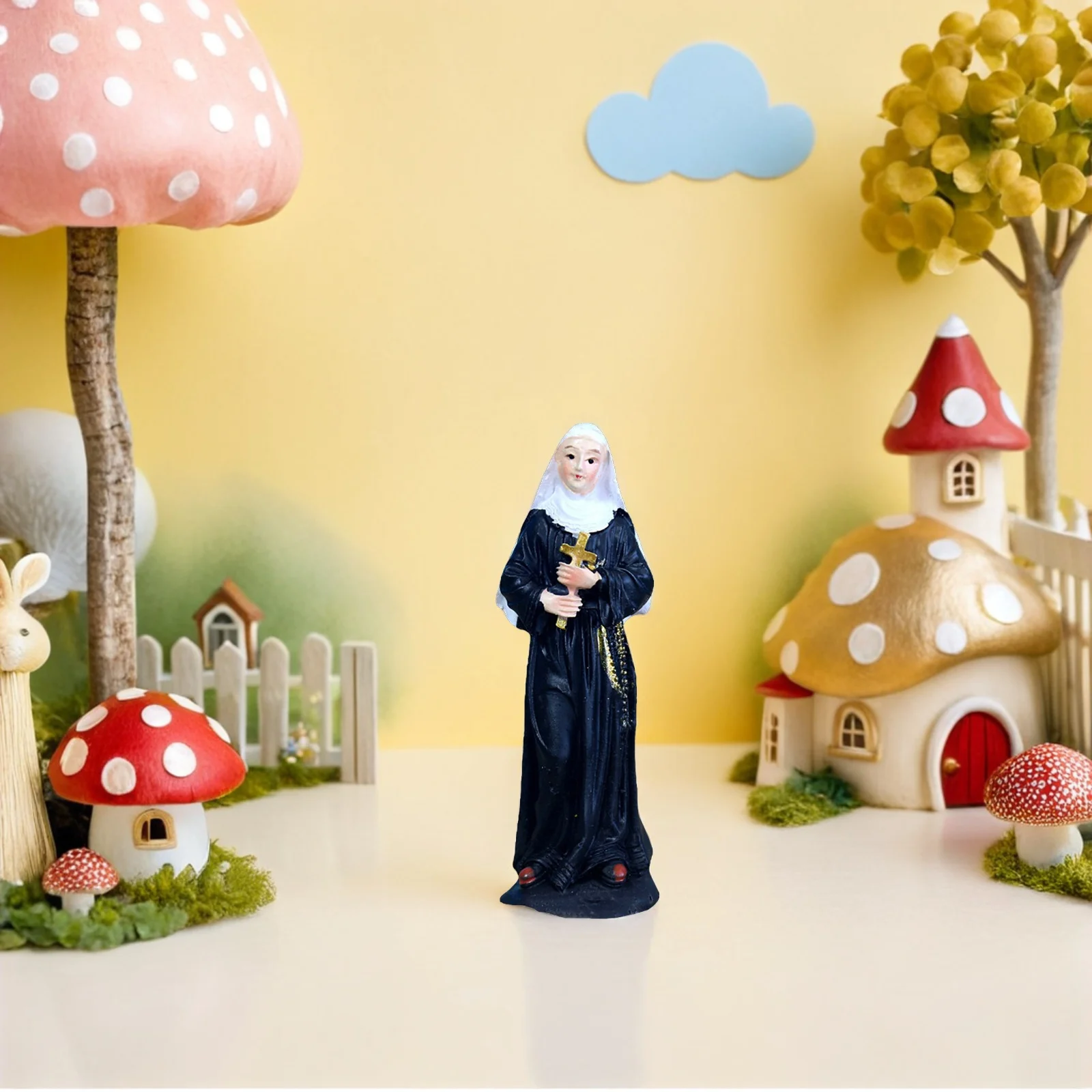 

2Pcs Resin Blessed Mother Statue Miniature Holy Sculpture Home Office Desk Decoration Resin Ornament Decorative Art