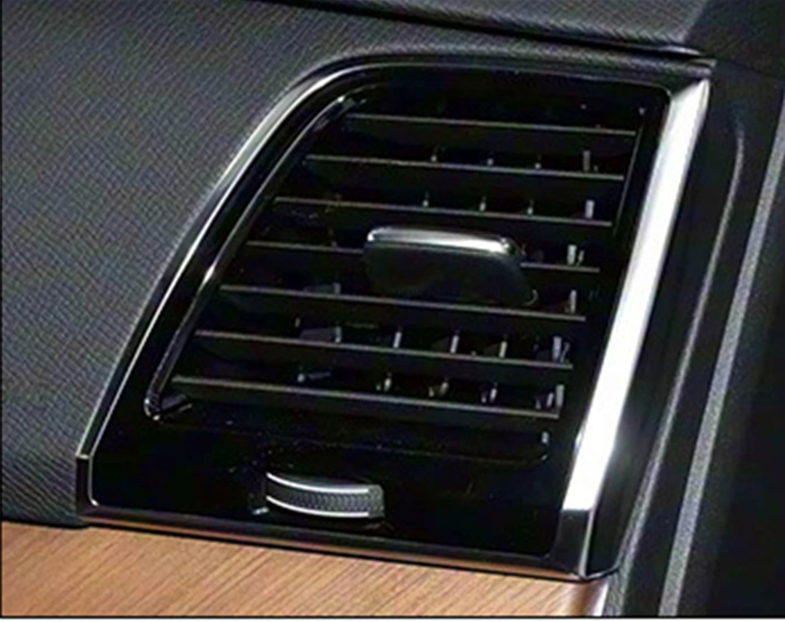 

For Volvo XC90 2015-2024 Car Interior Dashboard Side Air Outlet Vent Panel Cover Trim Grille Conditioning Grill Frame