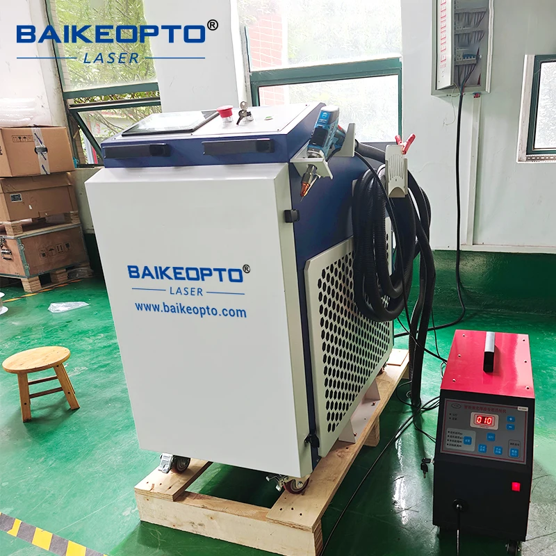 1500W-3000W CW Raycus MAX Fiber - Ciągła, chłodzona wodą maszyna do czyszczenia laserowego - do usuwania rdzy i farby z powierzchni metalu