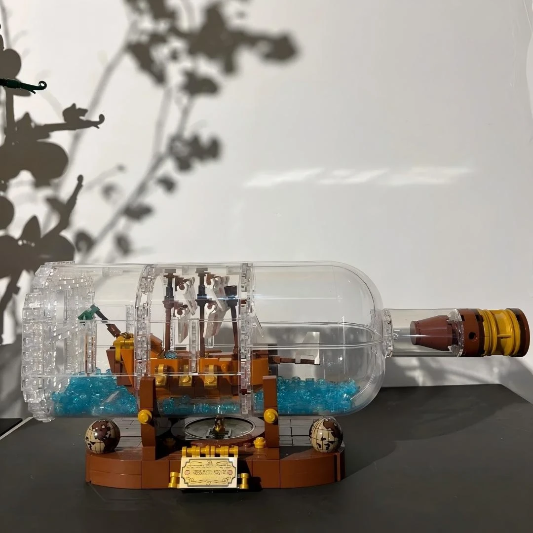 Coloque a Garrafa no Recipiente 21313 Conjuntos de Blocos de Montar Adequados para Presentes de Aniversário Compatíveis com Partículas Lego, 962 peças.
