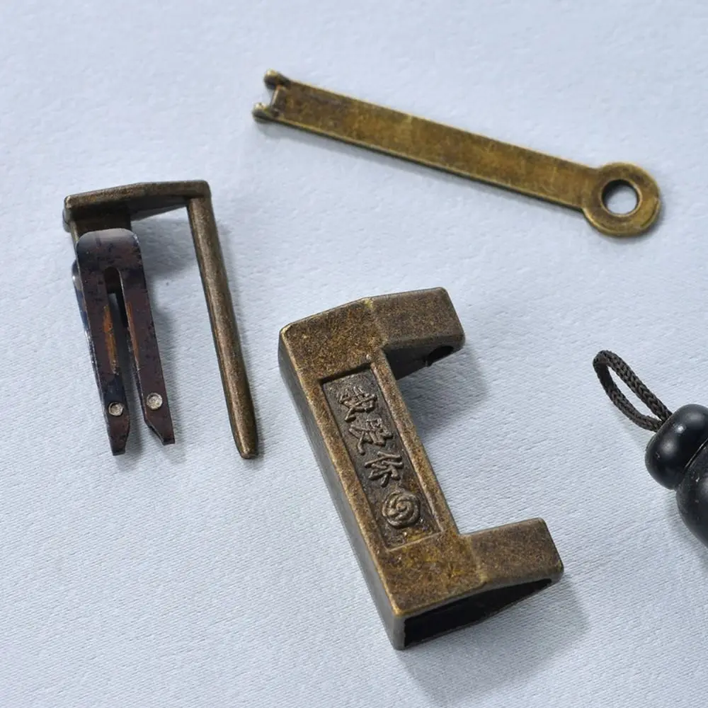 Decorative Zinc Alloy Vintage Lock Antique Mini Padlock Retro Antique Wooden Box