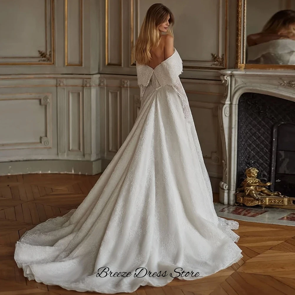Fashion Boat Neck Long Sleeves Wedding Dress Elegant A-Line Zipper Back Customized Bridal Gown Delicate Appliques Robe de mariée