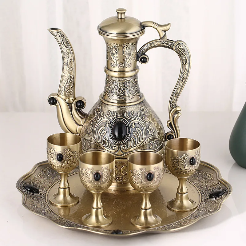 European style vintage liquor set set, household creative spirit cup, metal wine pot, high-grade gifts, crafts and ornaments