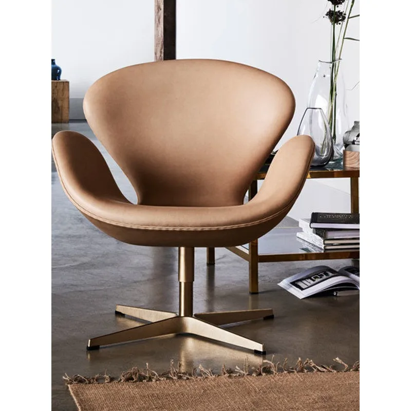 أريكة فردية من الشمال، كرسي مكياج بمسند ظهر مصمم #2