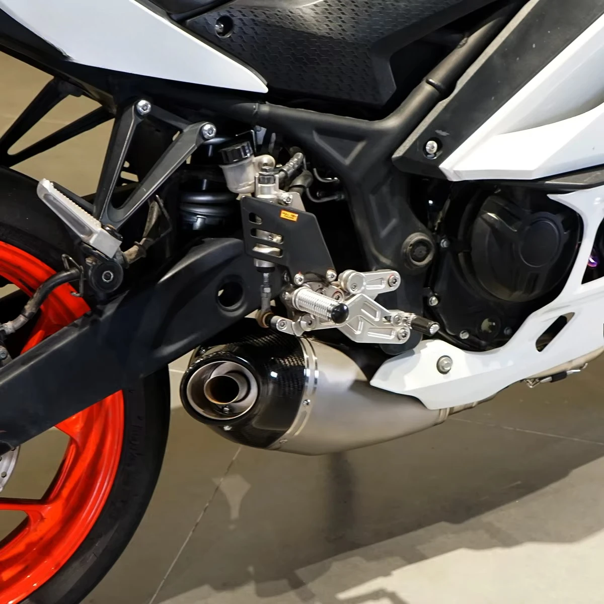 R3 Exhaust Fit 2015-2025 Street Bike Motorcycle Stainless Steel Bottom-exit Carbon Fiber air Outlet Deep Sound OEM