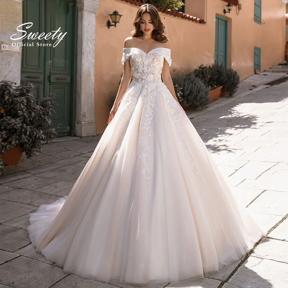 

Luxury Elegant Wedding Dress Silky Organza With Princess Ball Gown Boat Neck Sleeveless Bride Gowns Backzipper Backless Applique