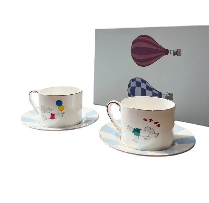 

Bone China Coffee Cup Gift Box Couple Cups Afternoon Tea Cup and Saucer Set Xicara Para Café Jogo De Xicaras Porcelain