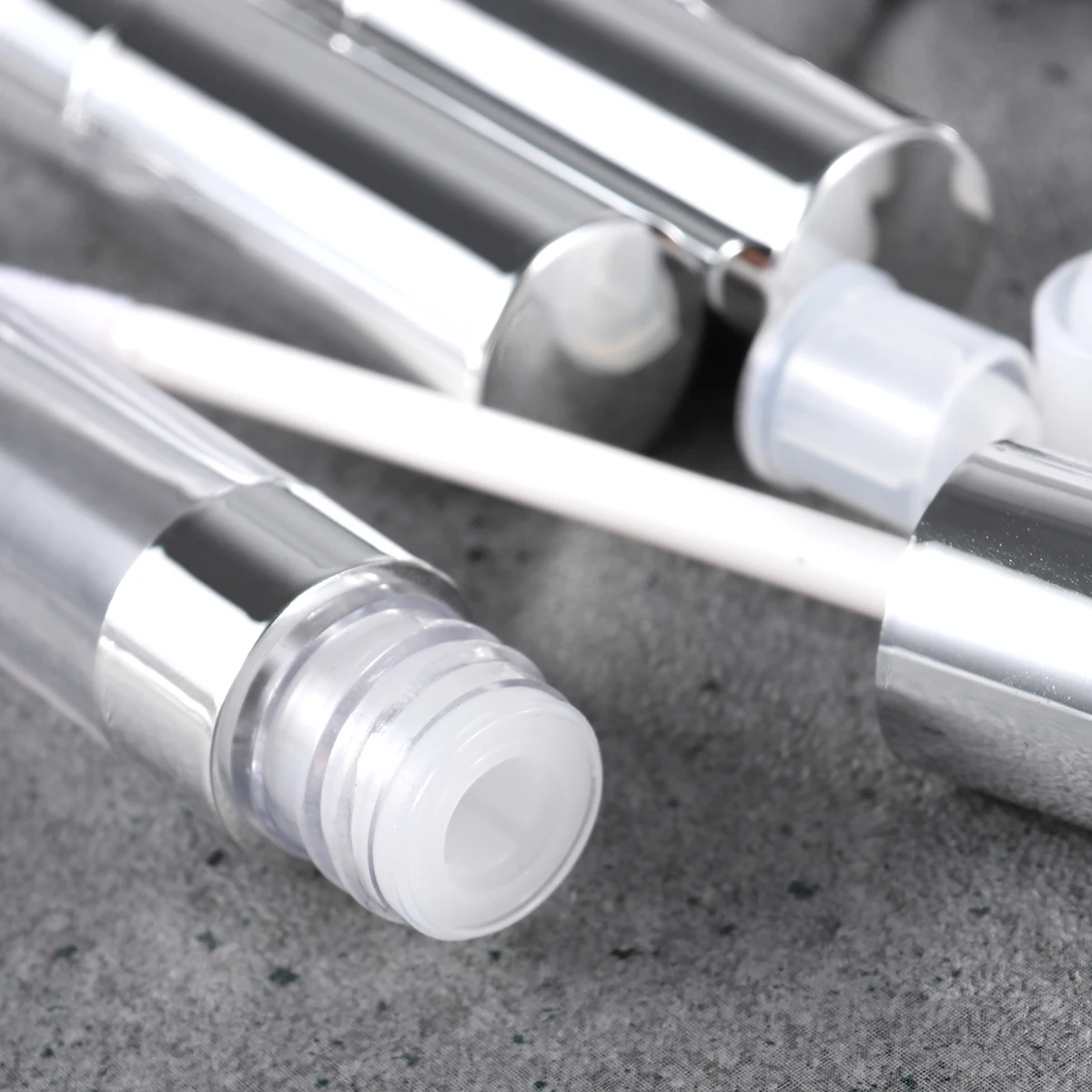 

10 Pcs Lip Gloss Bottle Balm Tubes Bottles Empty Filling Silver Containers with Wand Wands
