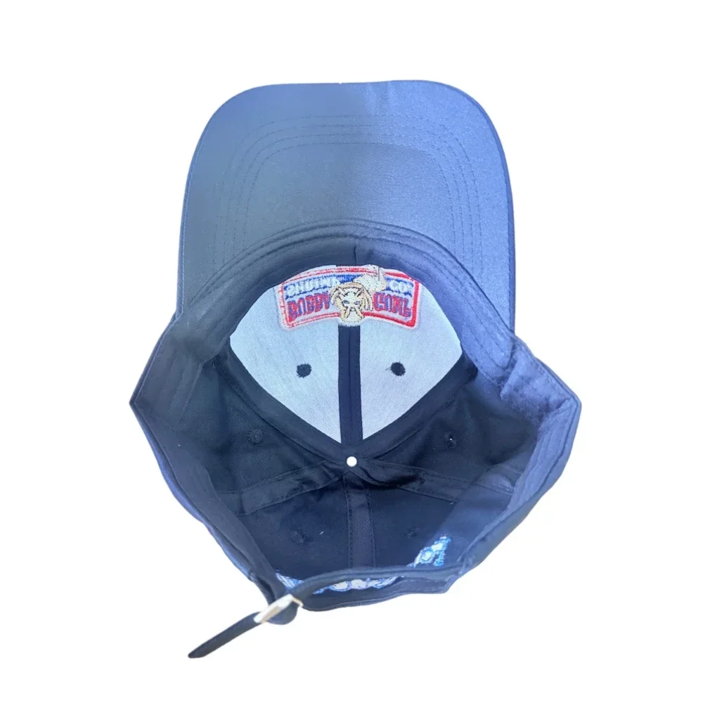 Retro 1994, bestickte Baseballkappe mit verstellbarem Verschluss, ideal als Sommerhut für Herren und Damen, für Freizeitaktivitäten und Sport im Freien. – Detail 7