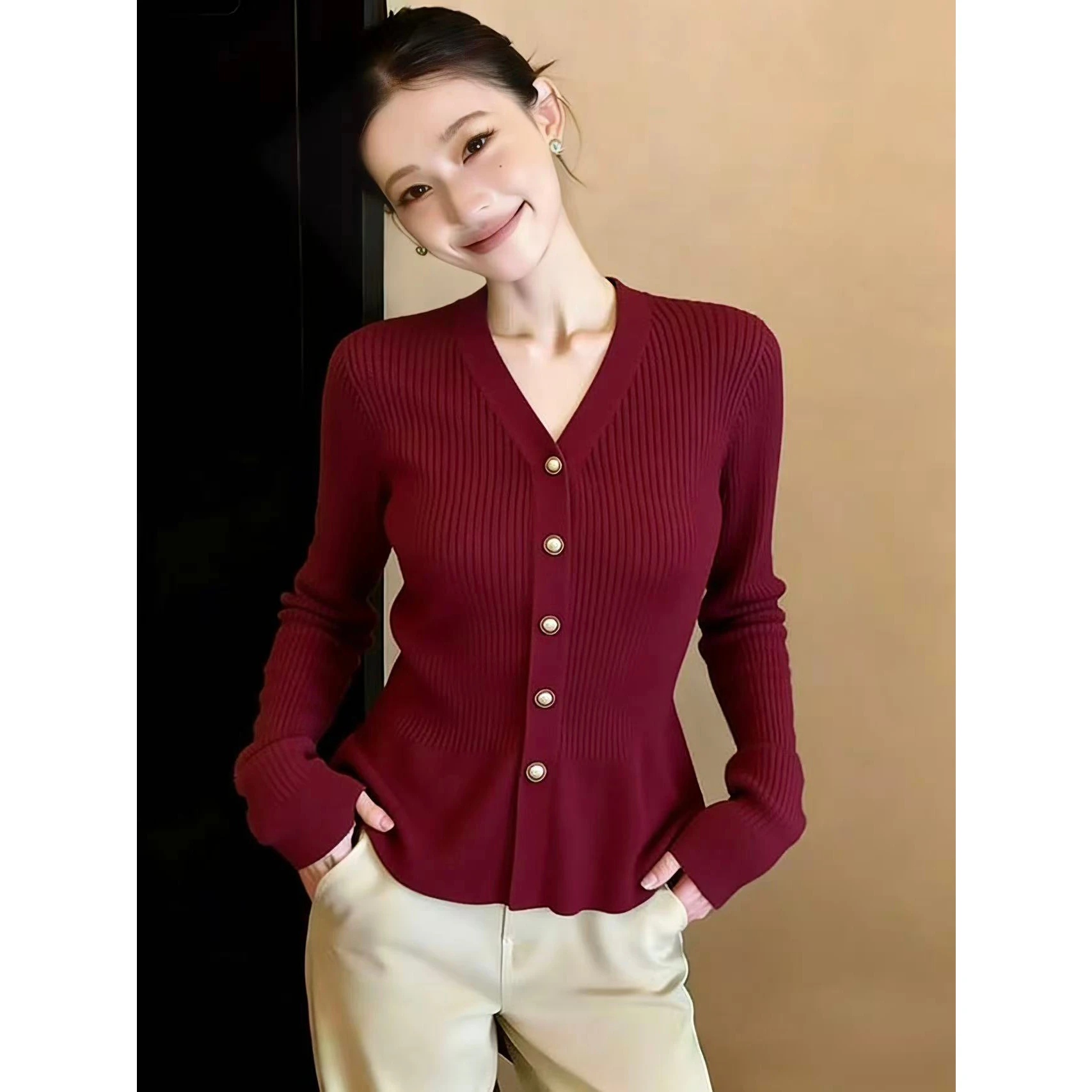 

Ele Red V-Ne Long Sve Knitted Sweater Women's Slim Fit ort Base irt Spring New Sle Soft Woolen Casual Top