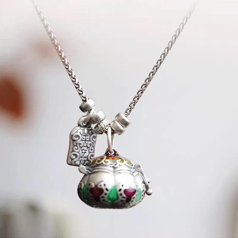 Chinese Traditional Lucky Enamel Hollow Pumpkin Sachet Pendant Necklace Vintage Openable Aromatherapy Gawu Box For Women Good