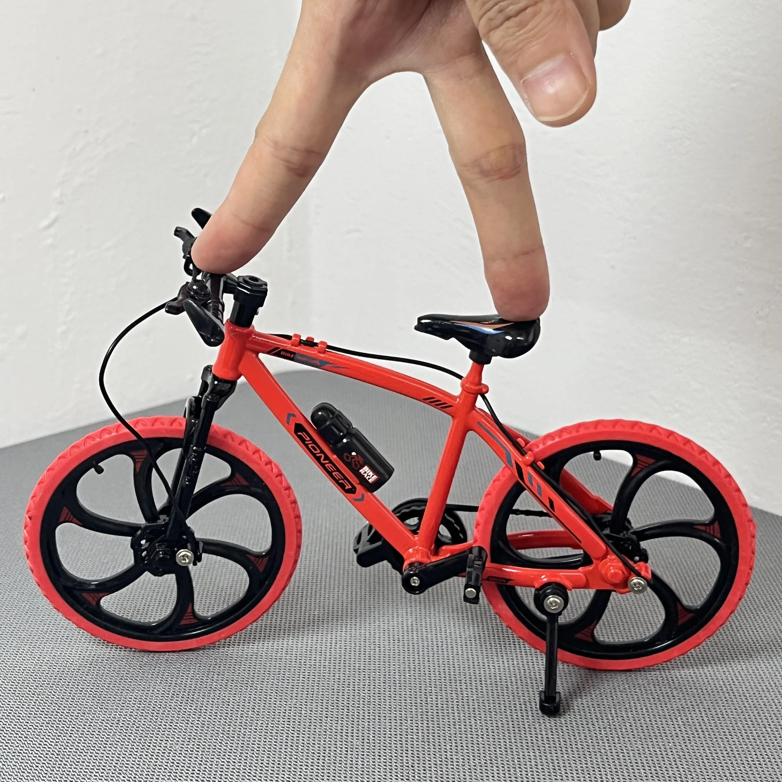 1:8 Mini-Modell Legierung Fahrrad Druckguss Mountainbike Finger Simulation Fahrrad Sammlung Geschenke Mini-Spielzeug