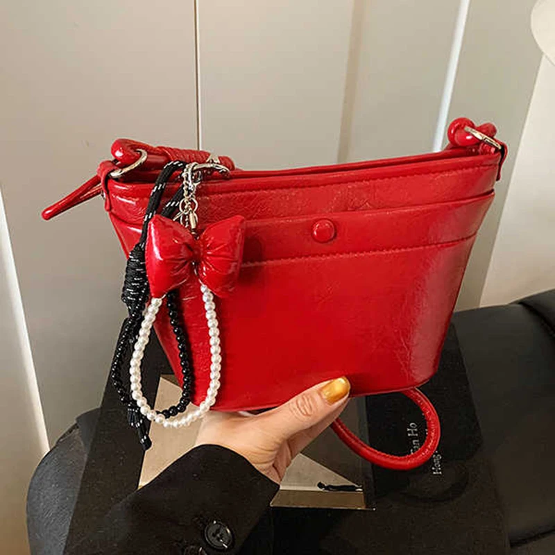 

Fashion Solid Design Red Crossbody Bag For Women New Exquisite PU Leather Mini Bucket Bag Trendy Single Shoulder Yuanbao Bag