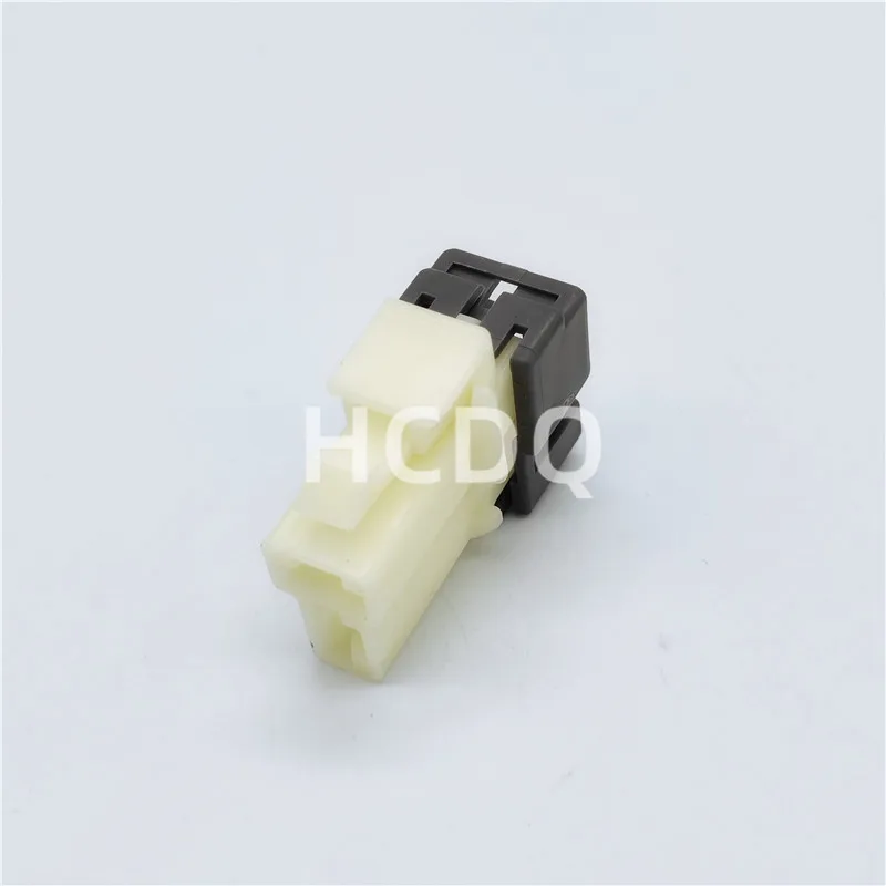 10 PCS Spot supply PH776-02015 original high-quality  automobile connector plug housing