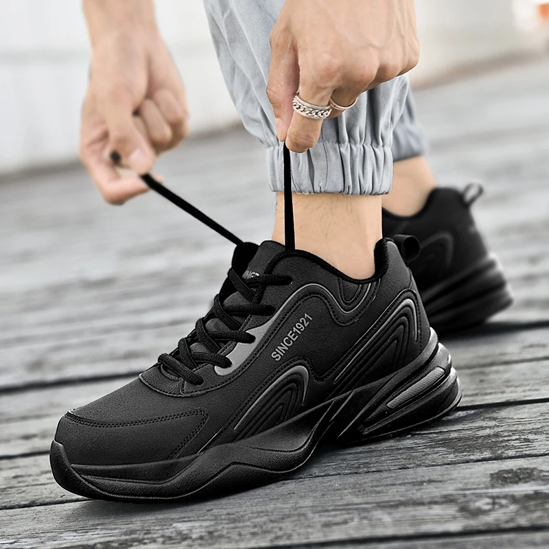 أحذية رياضية كاجوال للسباق بين الوالدين والطفل للفصول الأربعة أحذية جري خارجية غير قابلة للانزلاق للرجال مقاس كبير أحذية رياضية خفيفة الوزن قابلة للتنفس