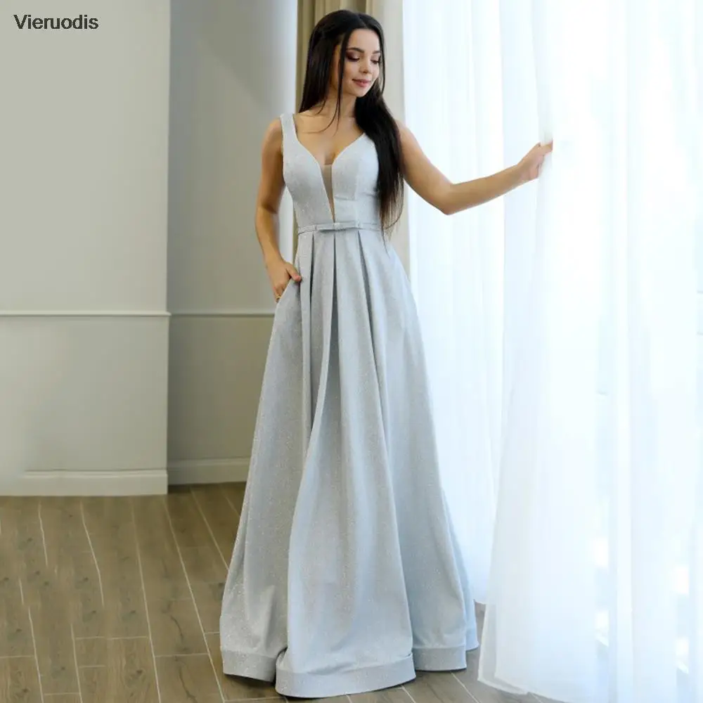 A Line رمادي فساتين لحضور الحفلات الموسيقية بدون أكمام على شكل قلب فساتين سهرة من Vestido De Noche فستان رسمي طويل للنساء