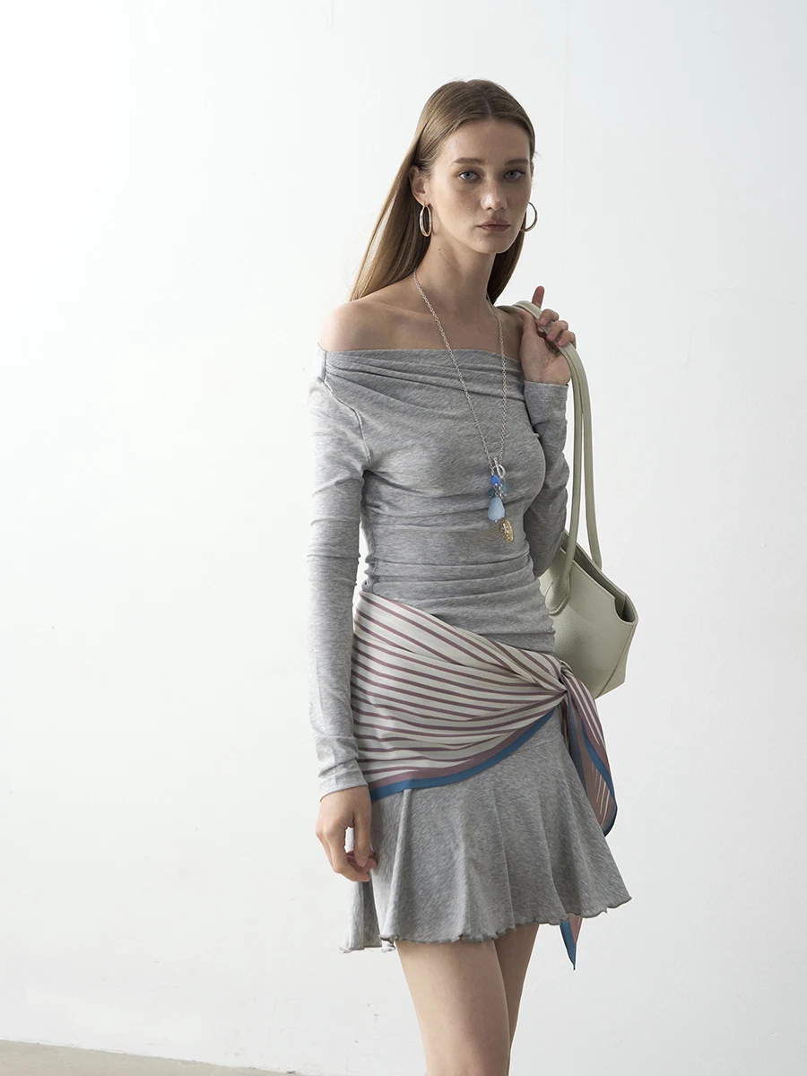 

Комплект DeeSicile: эластичная облегающая футболка с открытыми плечами и длинным рукавом и юбка. Модный летний комплект для женщин, влагоотводящий.