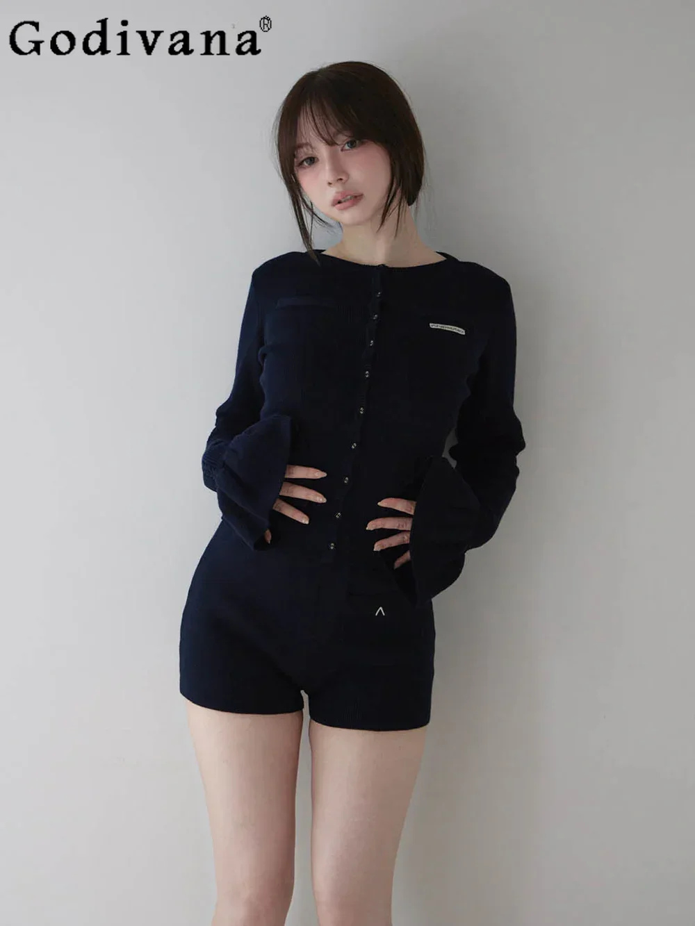 

Spring and Summer New Japanese Style Women's Knit Shorts Set Sweet Fashion Knit Cardigan Sweater and Shorts 2-Piece Set 2026