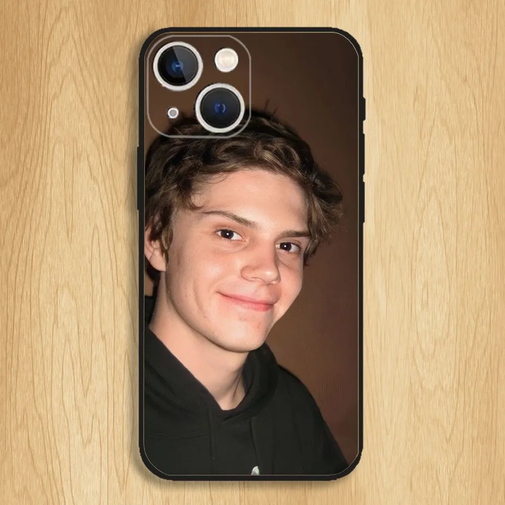 E-Evan Peters Actor Phone Case For iPhone15,14,13,12,11,Pro,Max,Plus,Mini,X,XS,XR,8,7,6,S,Plus,SE Soft Black Case