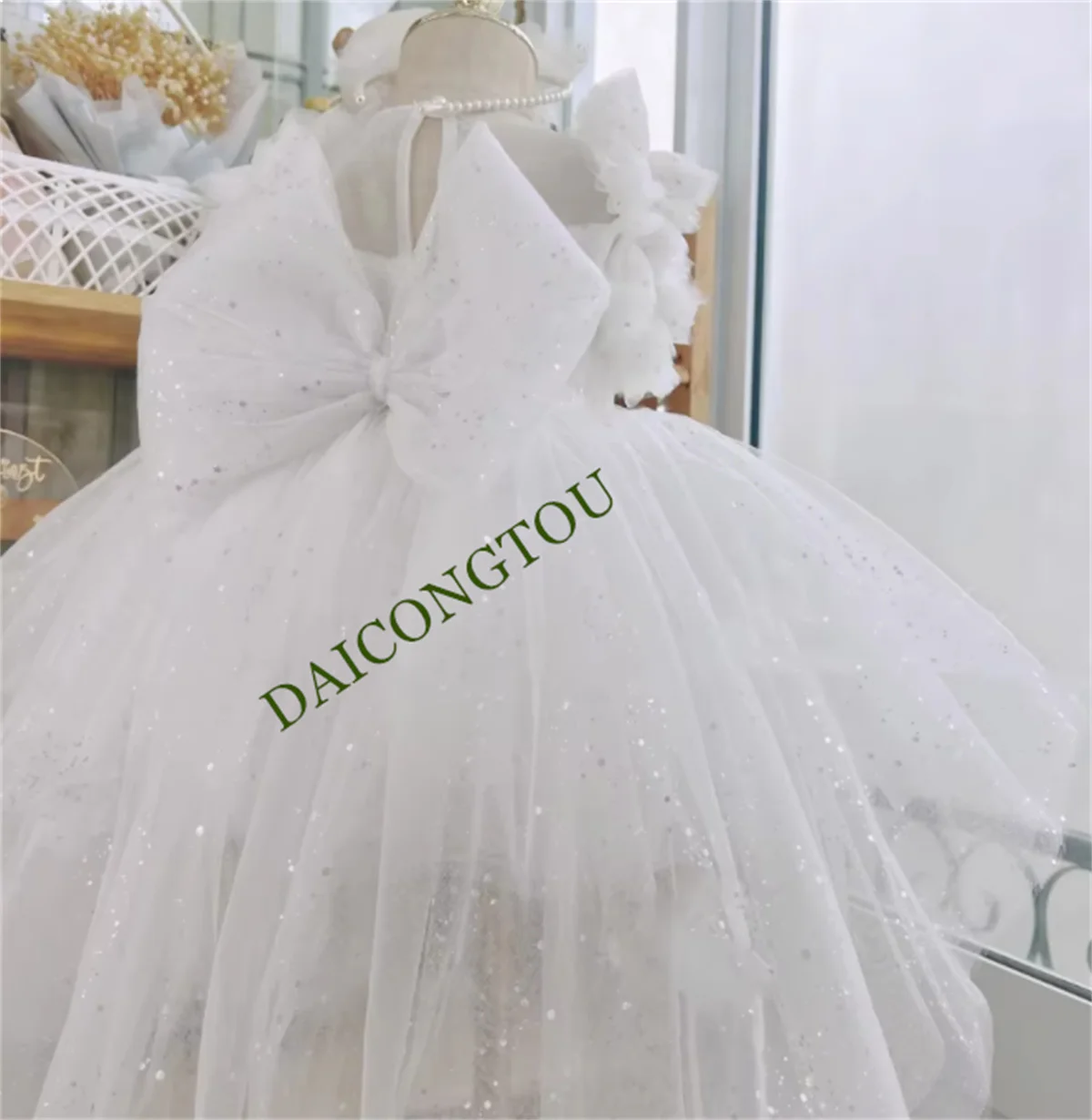 

CustomizedWhite Flower Girl Dress | Glitter-Sequin Tulle Christening Gown | Wedding Baptism Dress for Baby Girls (1-3Y) | O-Neck