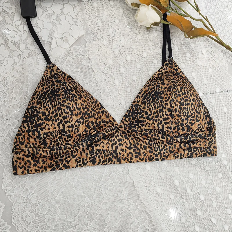 Triangle cup non-steel ring underwear sexy leopard print bra large breasts show small lingerie women's non-marking underwear