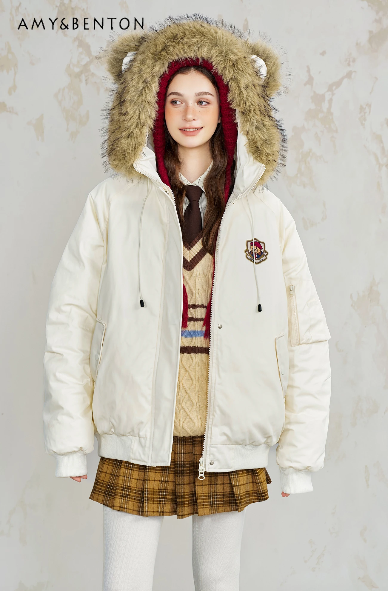 

2025 Winter New Fun Bear Fur Collar Loose Casual Thickened Warm Off-White Navy Blue Burgundy Pink Hooded Cotton Jacket