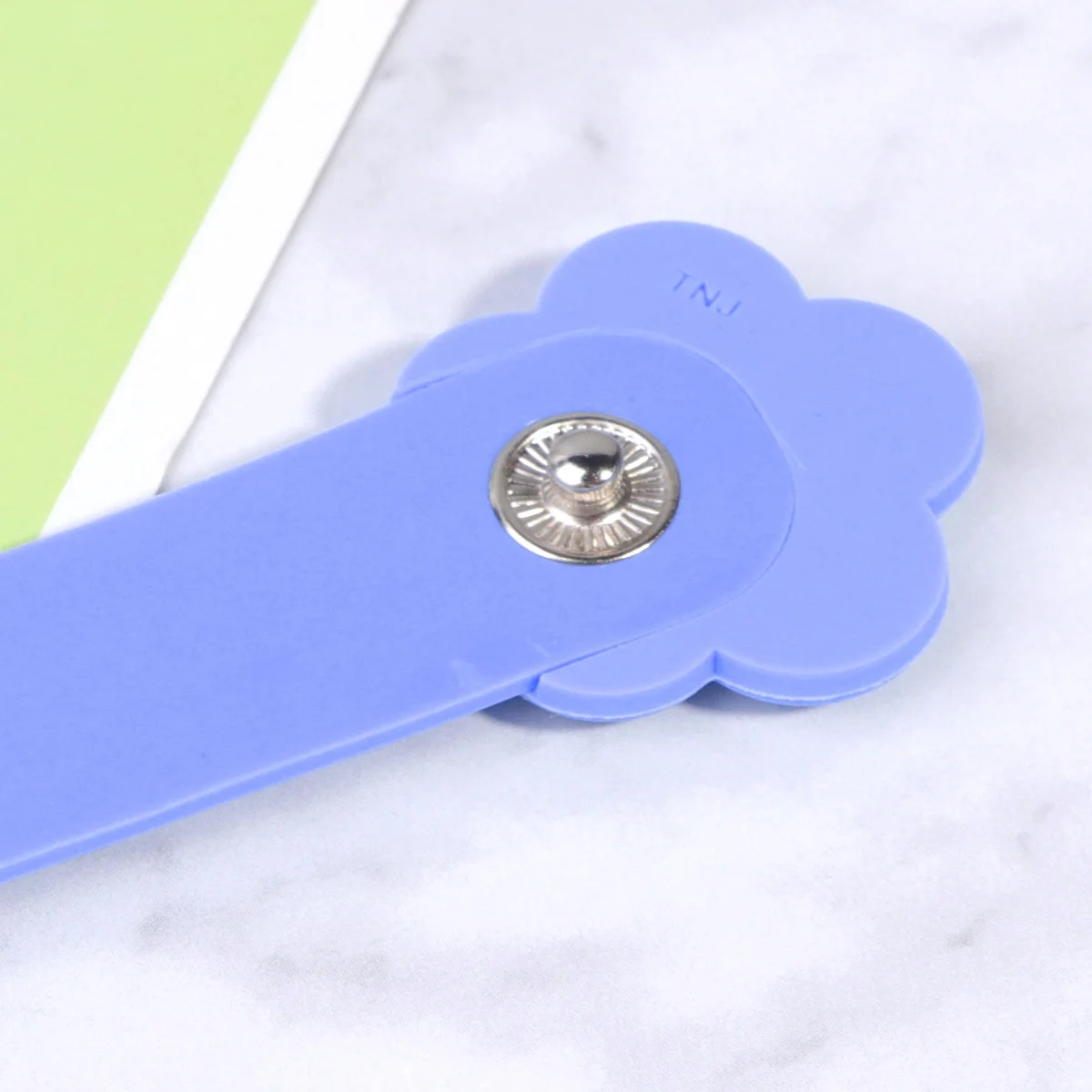 

2PCS Cable ganizer Silicone Mini Cord Management Headset Winders Ties Cellphone USB Computer Cables Neatly ganized
