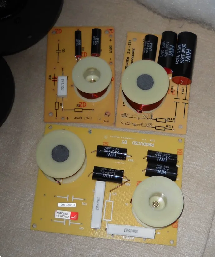 Z-755 طقم مكبر صوت 8 بوصة DIY HIVI D8.8+DMA-A+Q1R+DN-DC2.3F طقم مكبر صوت ثلاثي الاتجاه (المنتج النهائي)